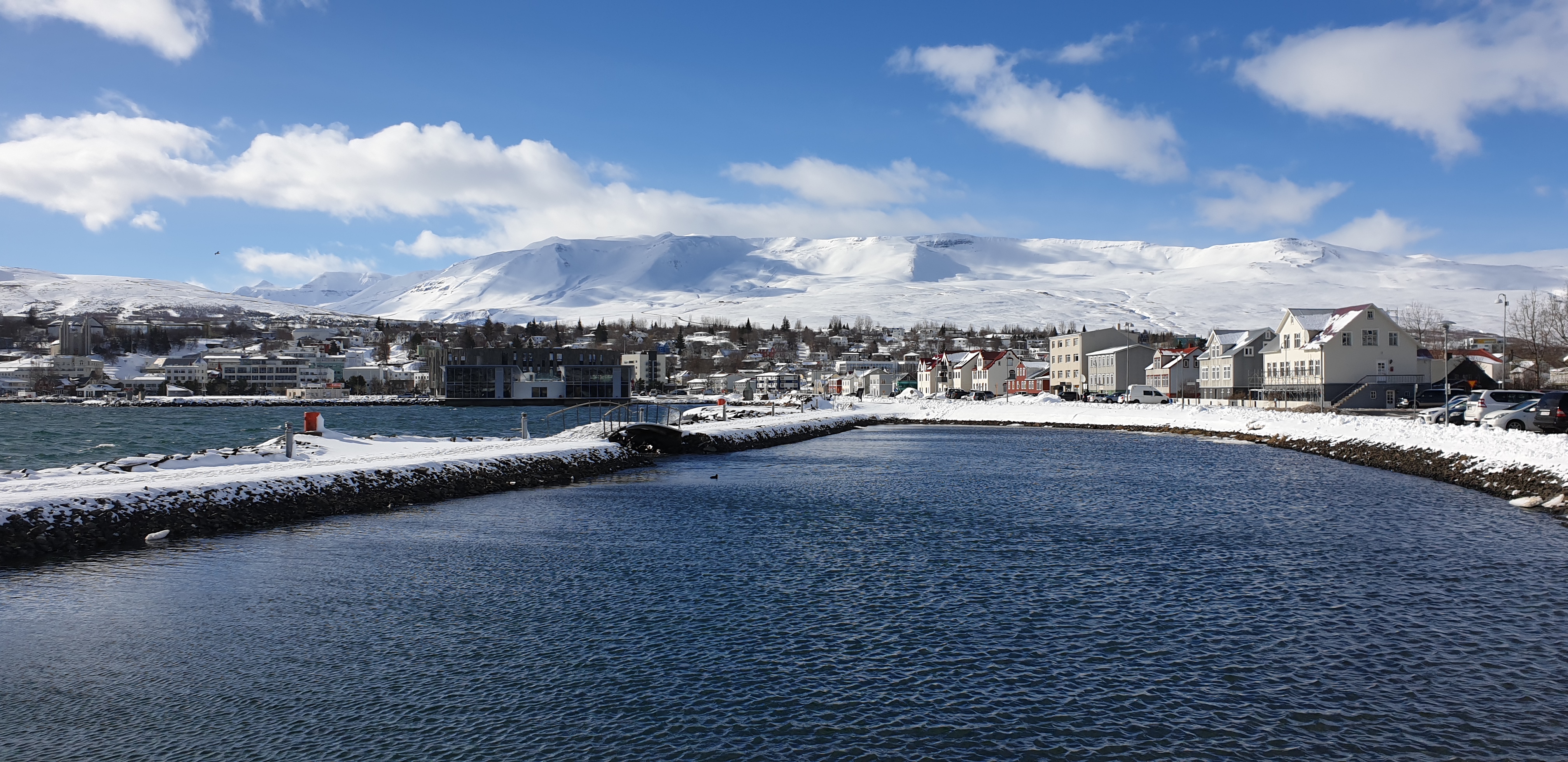 Island #2 – Prirodni jacuzzi, bura, kitovo meso i Aurora